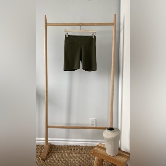 Uniqlo Soft Bike Shorts - Picture 1 of 5